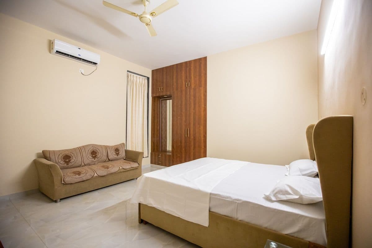 The Kohinoor Farm- 4BHK Farm with Pool in Gurgoan 2