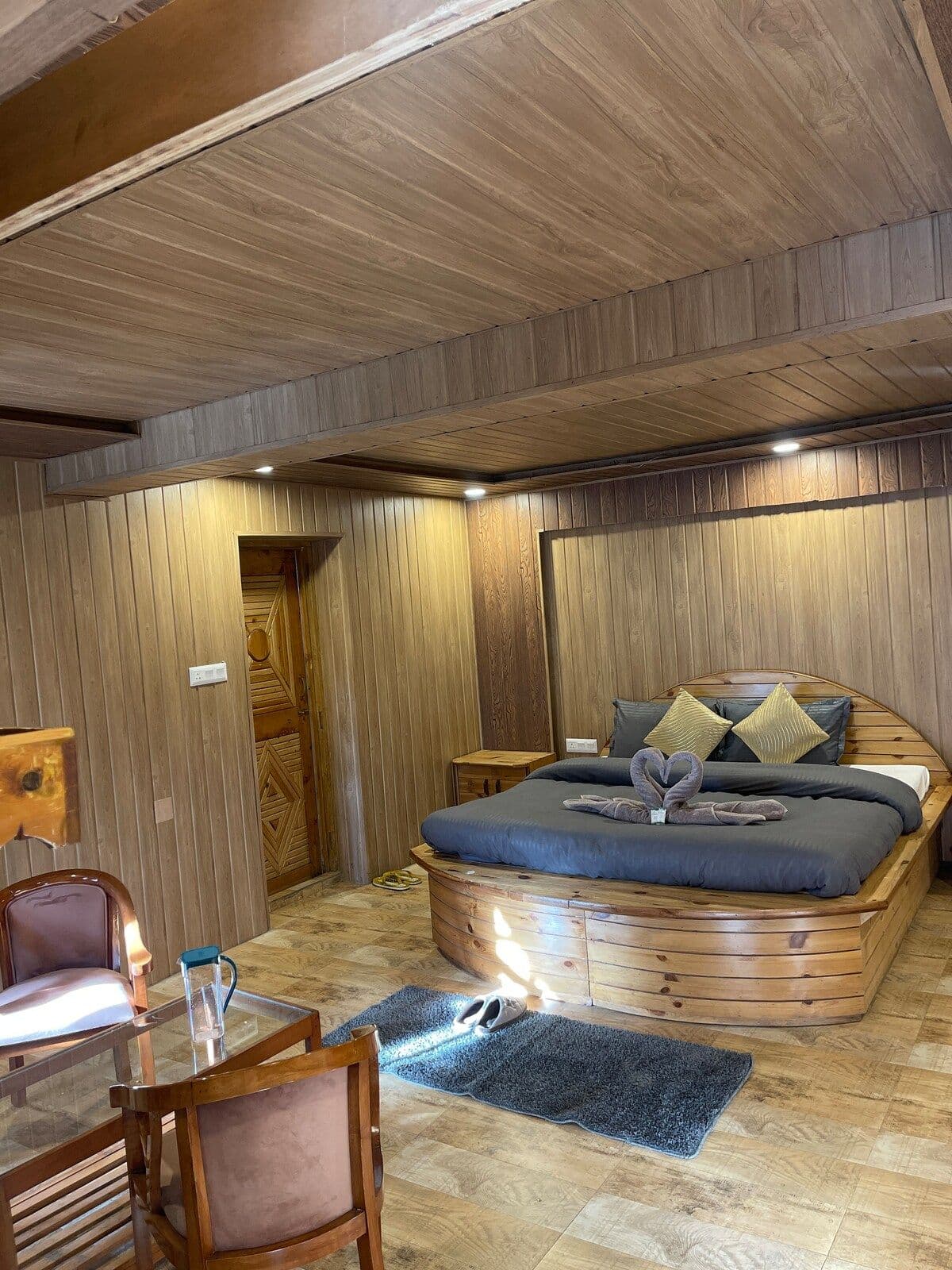 Into the wild Manali - 6Br Villa near Jogini Falls 2